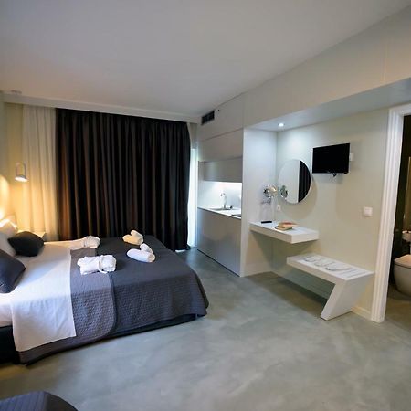 Olive Press Hotel & Apartments มิธิมนา ภายนอก รูปภาพ