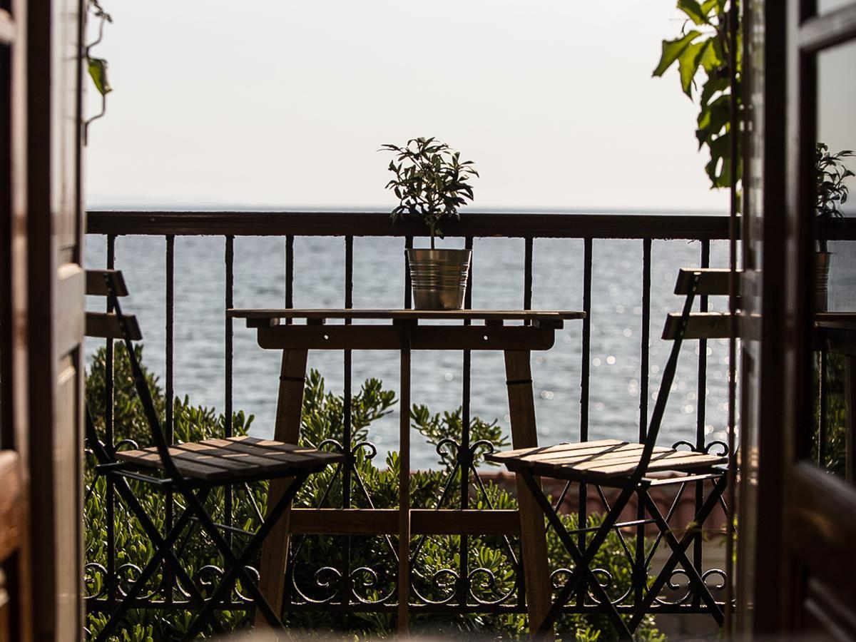 Olive Press Hotel & Apartments มิธิมนา ภายนอก รูปภาพ